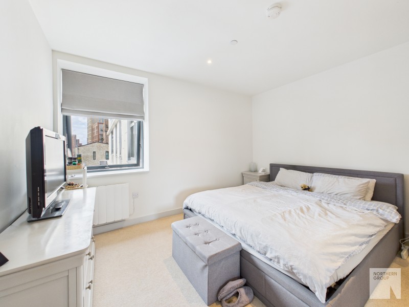 Apt 92 :: One Vesta Street image 7