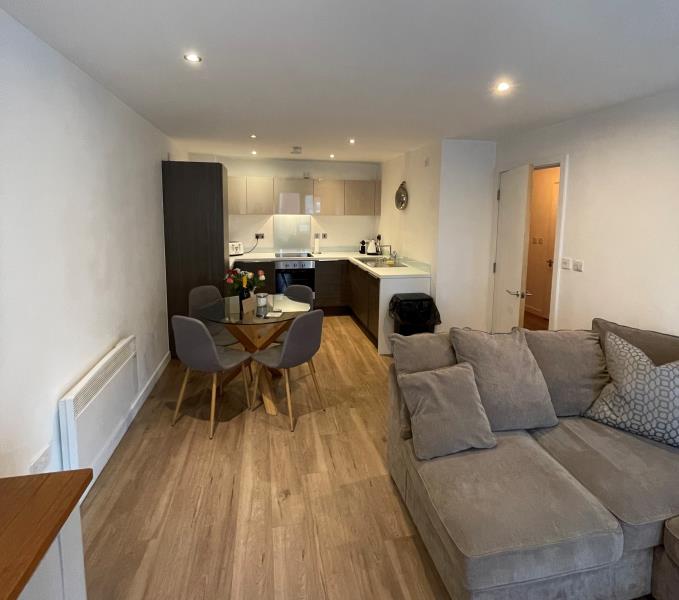 Nuovo :: Ancoats image 2