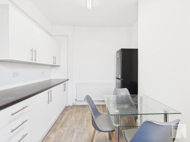 Barlow Moor Road :: Chorlton image 4